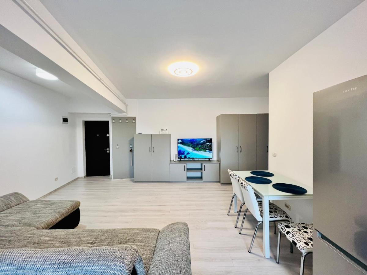 Altheda Living Zamca C4 Apartment Suceava Bagian luar foto